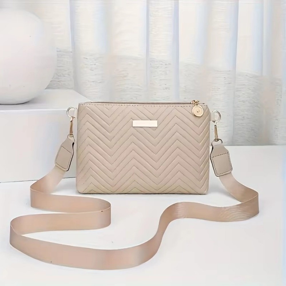 Chain Crossbody Quilted - Tas Selempang Rantai Minimalis Berlapis PU