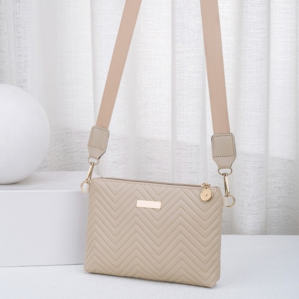 Chain Crossbody Quilted - Tas Selempang Rantai Quilted Minimalis Pola