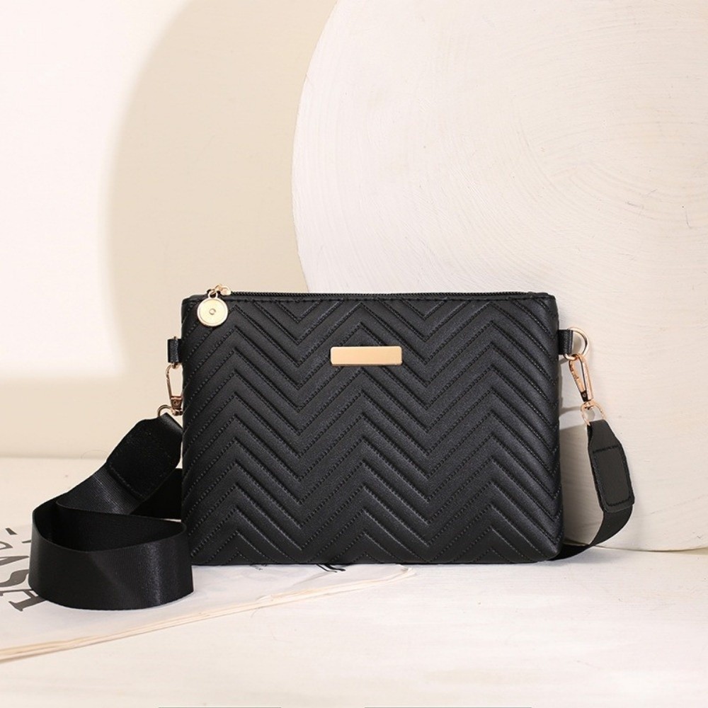 Chain Crossbody Quilted - Tas Selempang Rantai Quilted Elegan dengan