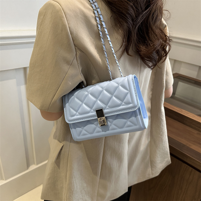 Tas Selempang Rantai Berdesain - Chain Crossbody Quilted ulasan dan harga